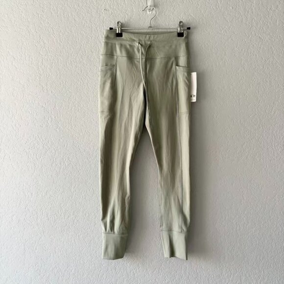Yogalicious NWT Women Size XS Green 7/8 High Rise Joggers Pockets Prestige Sport - Picture 1 of 8
